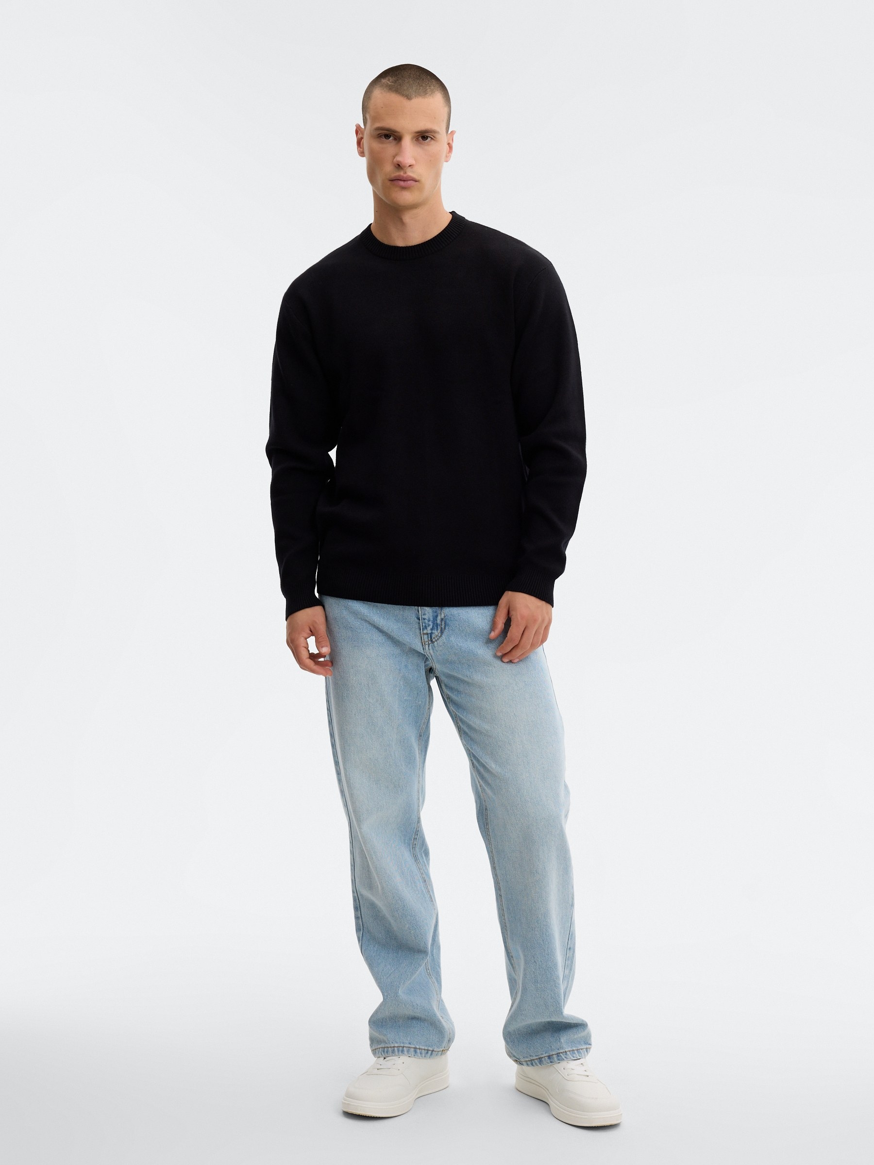 Round Neck Knit Sweater black middle front view