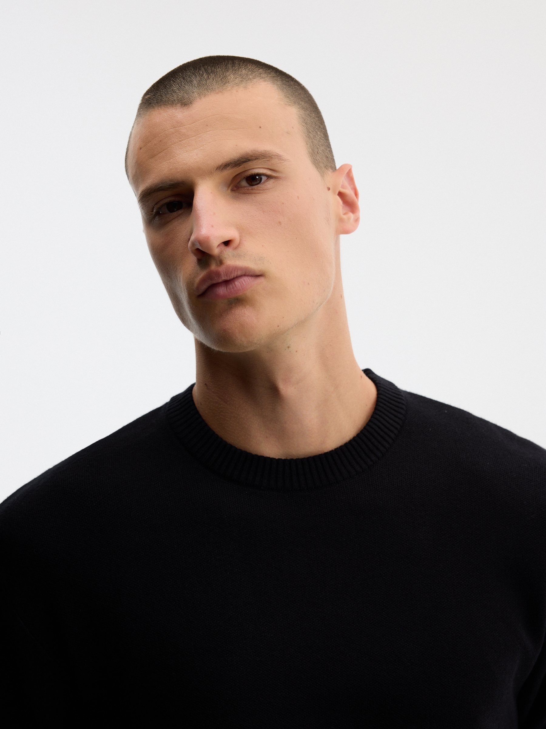 Round Neck Knit Sweater black middle front view