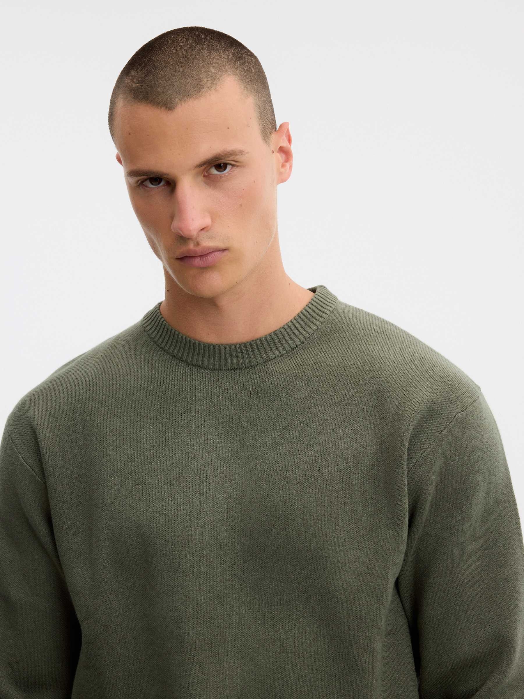 Jersey cuello redondo de punto kaki vista media frontal