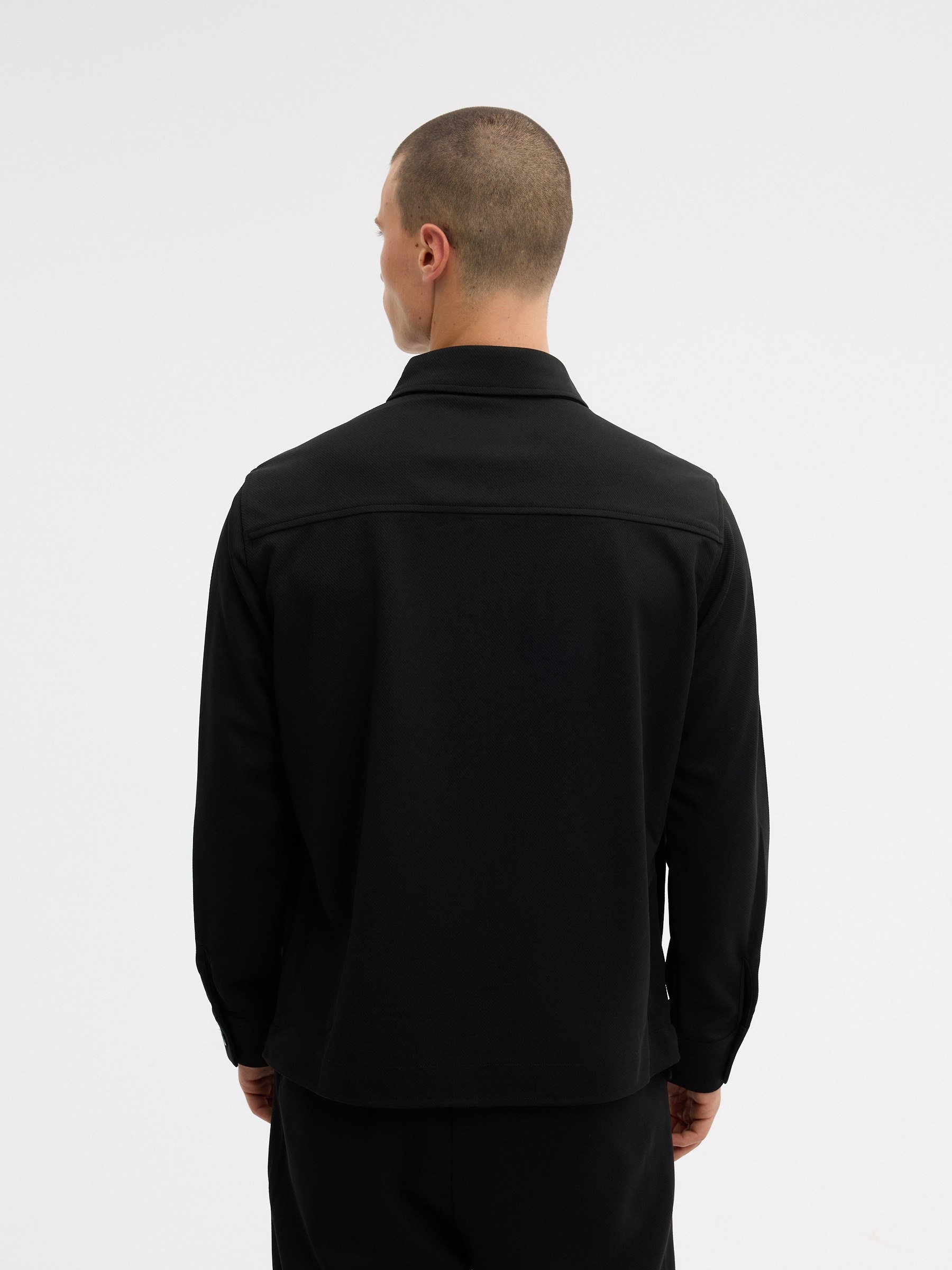 Sobrecamisa lisa de algodón negro vista media frontal