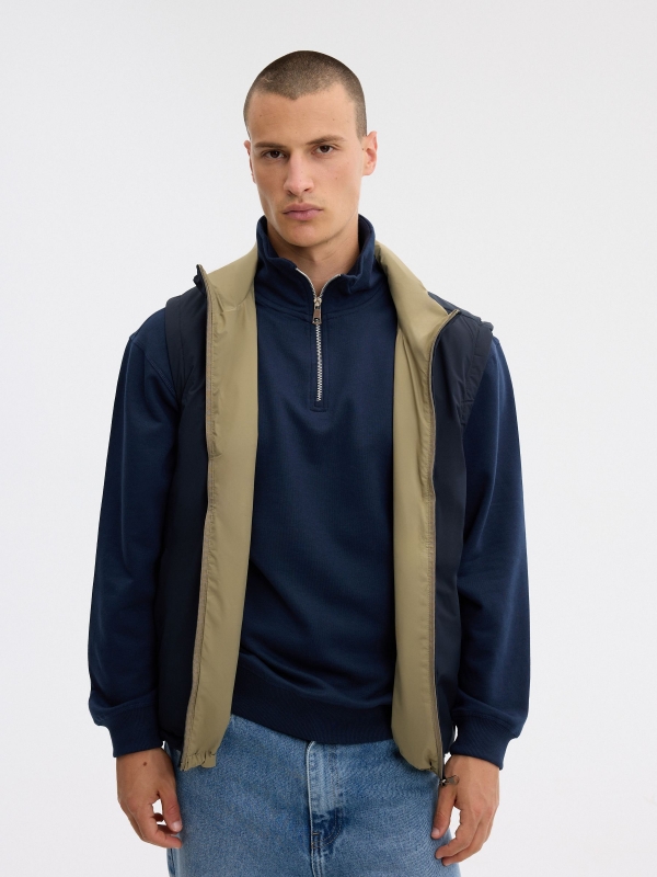 Reversible Vest navy detail view