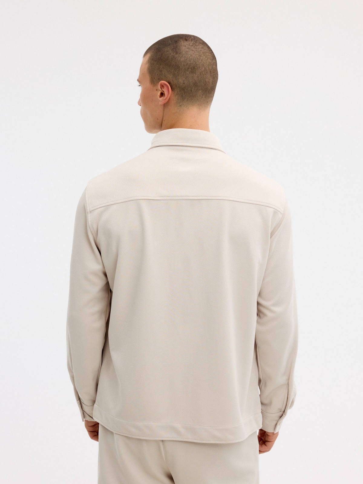 Sobrecamisa lisa de algodón crudo vista media trasera