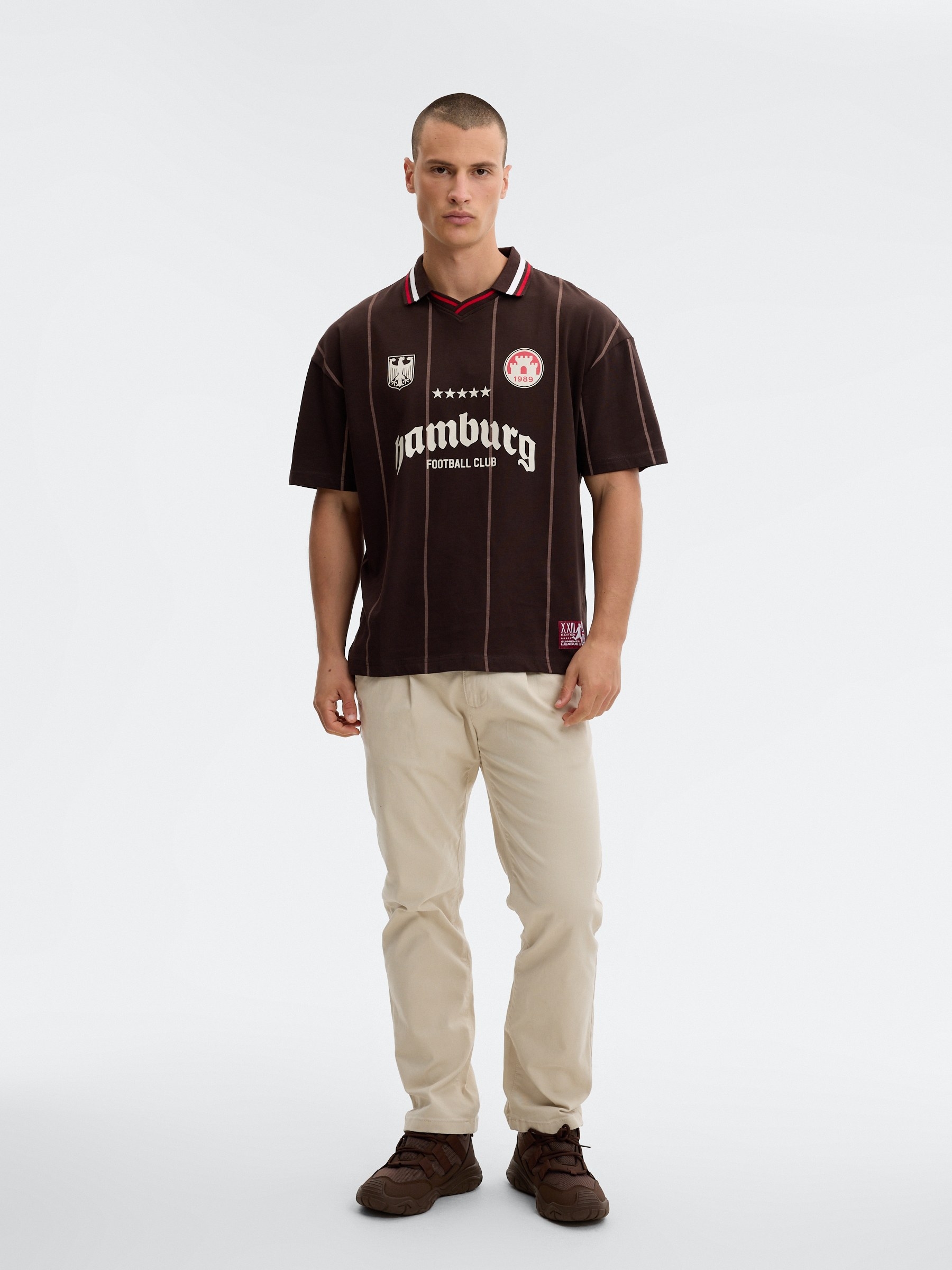 Hamburg oversized football polo chocolate middle front view