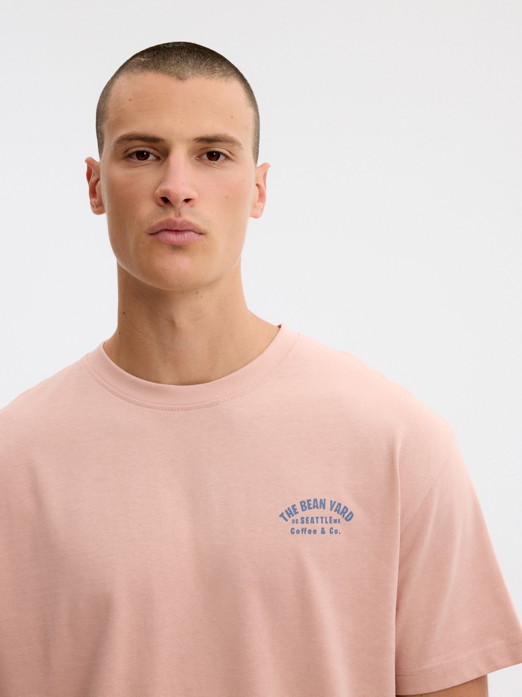 The Bean Yard T-shirt nude pink middle front view