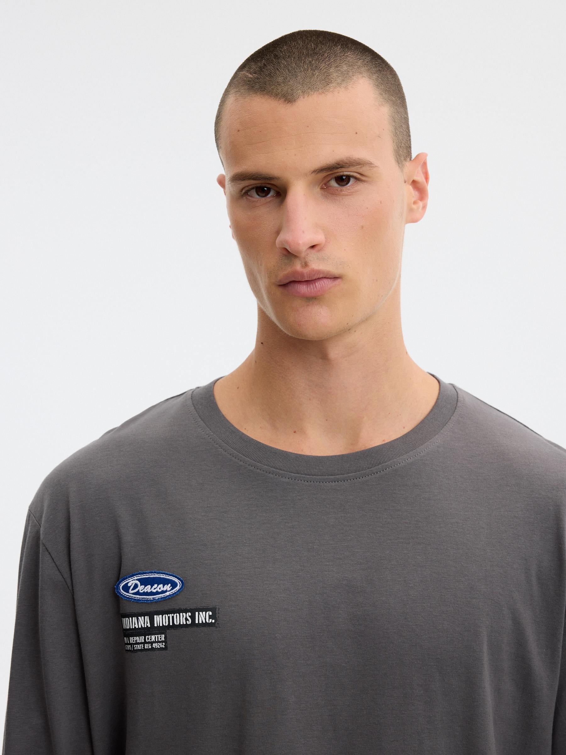 Motor print t-shirt medium grey middle front view