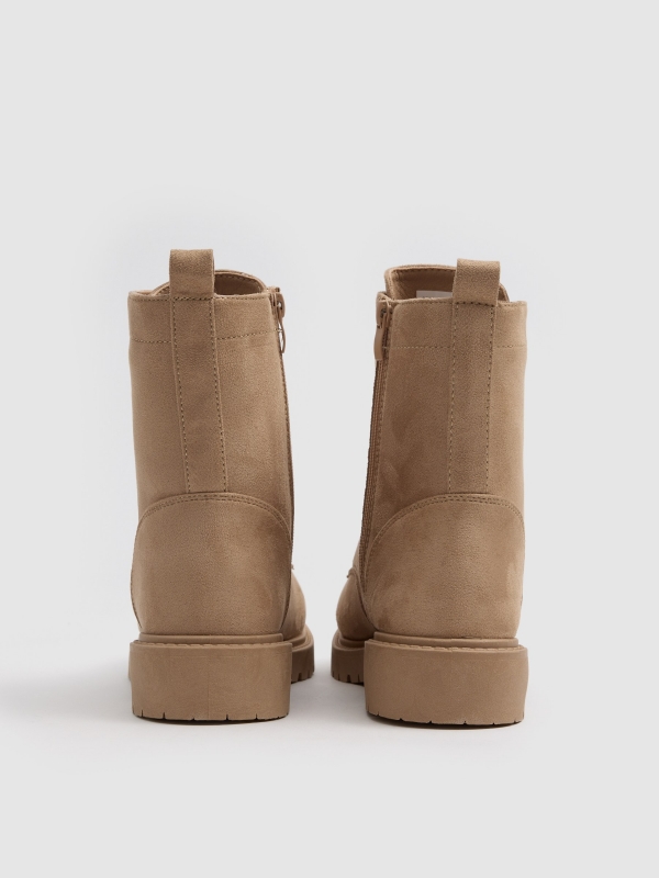 Flat lace-up ankle boots beige zenithal view