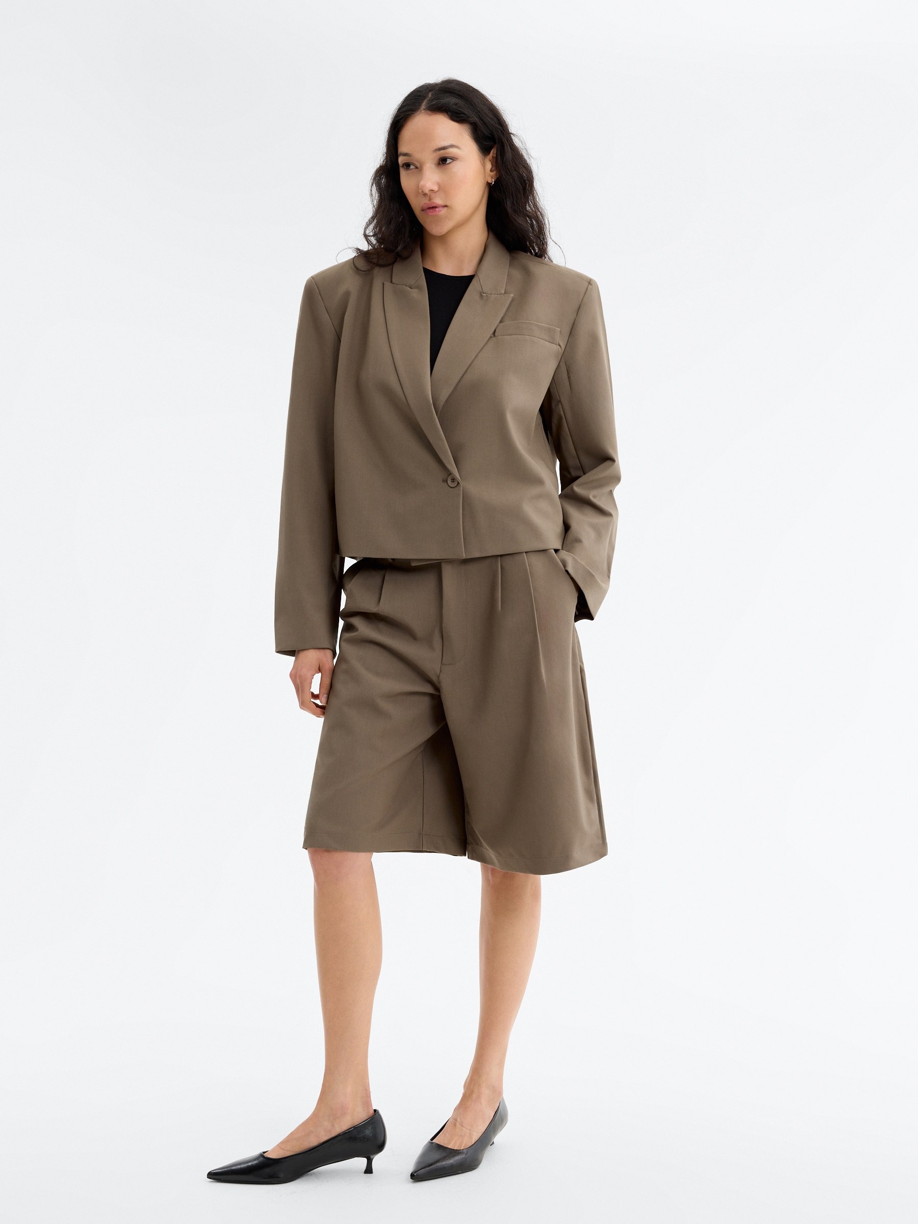 Plain cropped blazer with buttons taupe middle front view