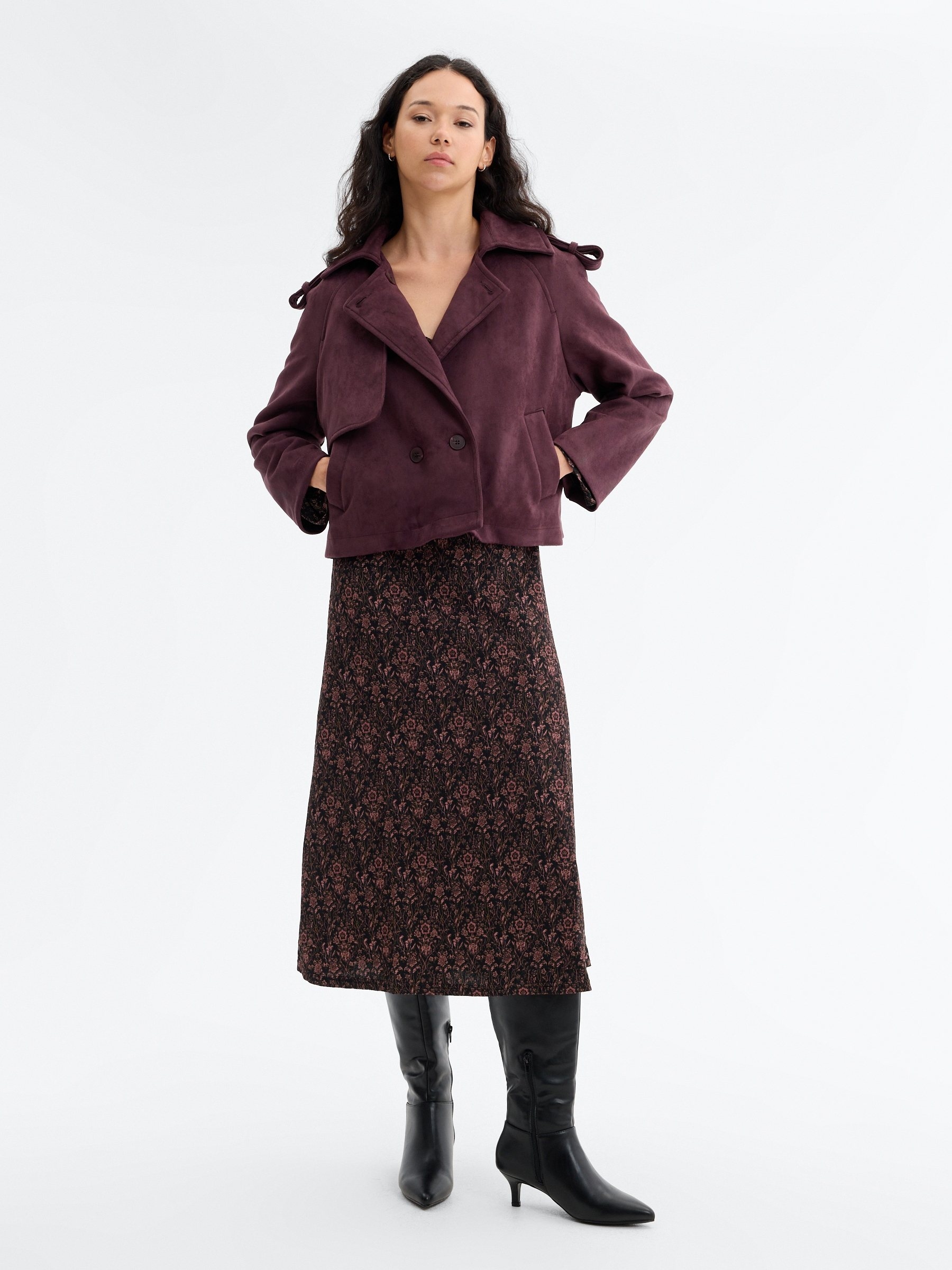 Short suede trench coat aubergine middle front view