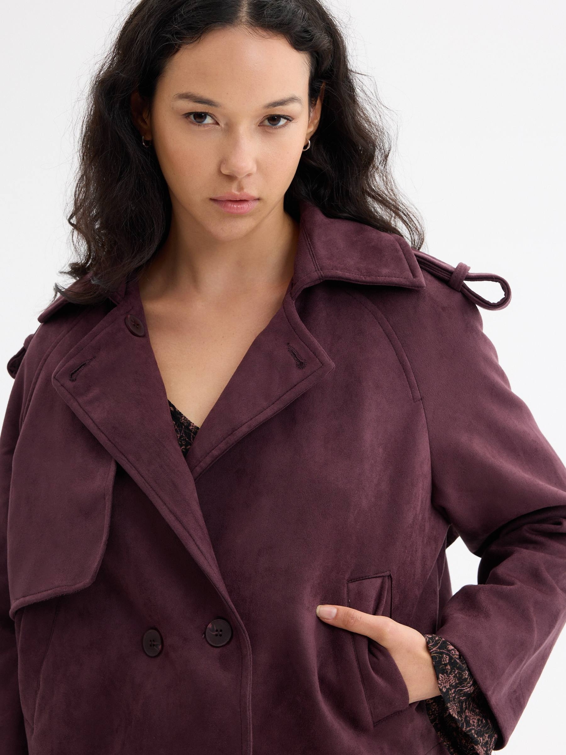 Short suede trench coat aubergine middle front view