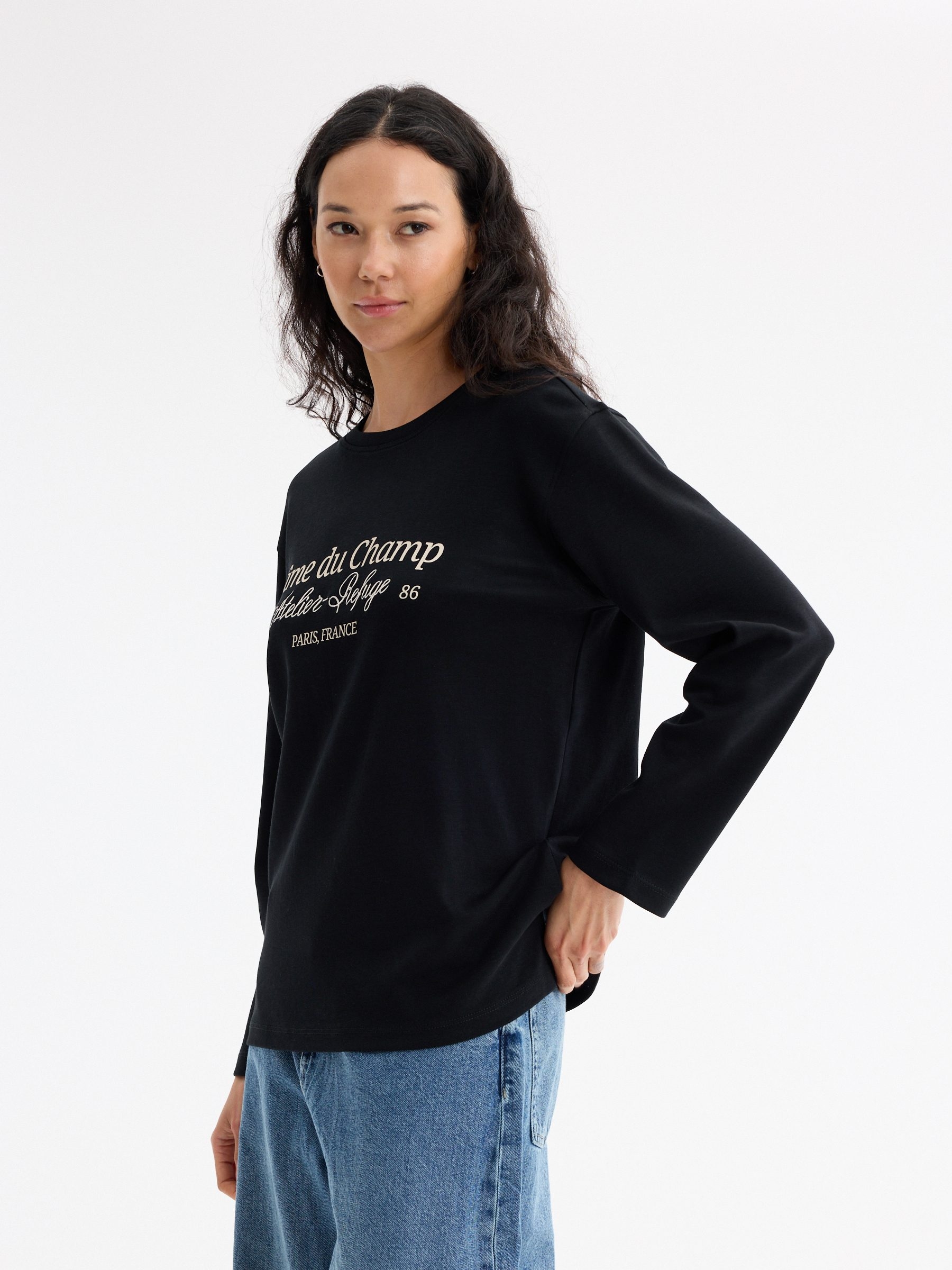 Camiseta manga larga oversized París negro vista media frontal