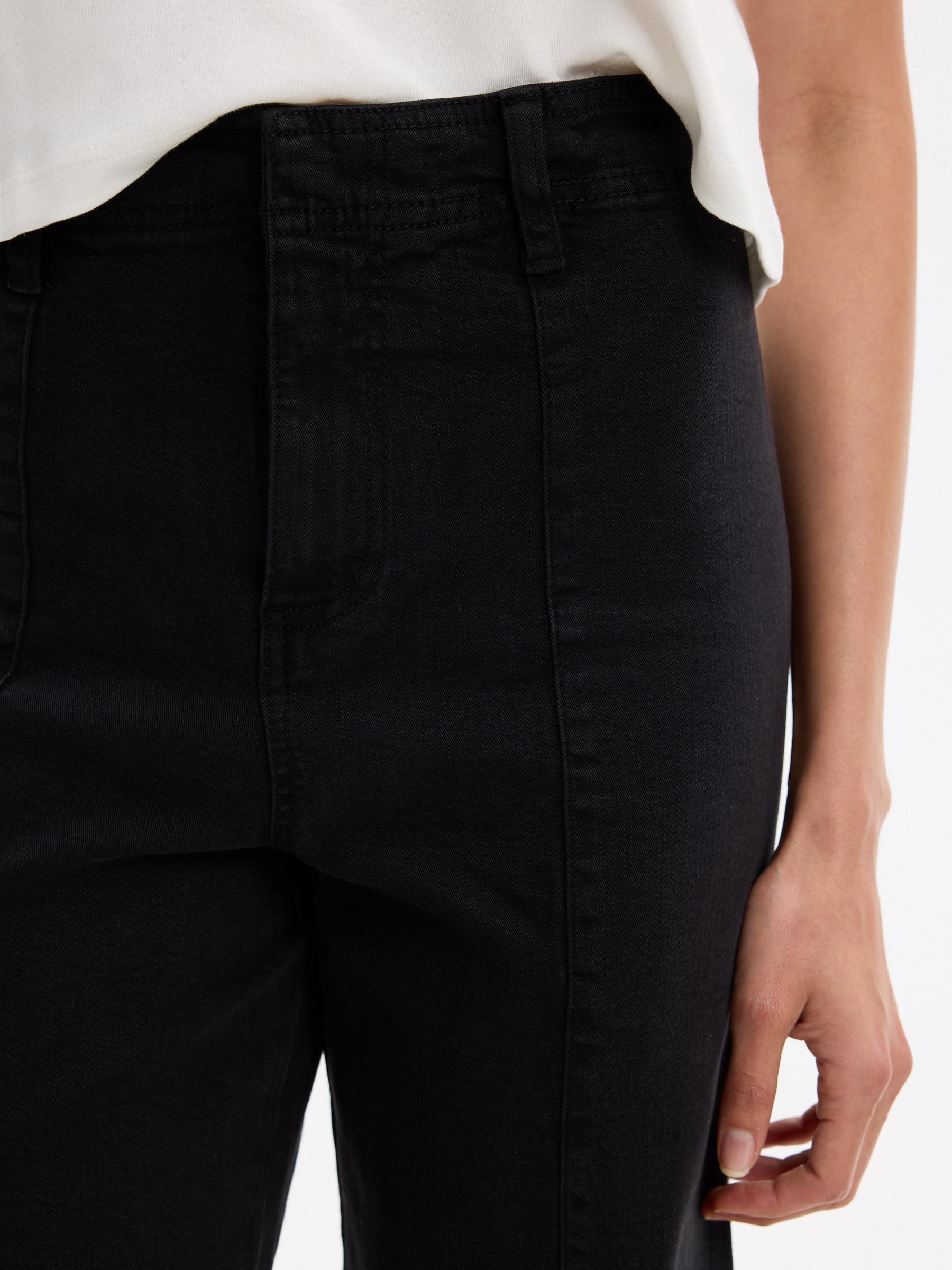 Calça culotte de cintura alta preto vista geral frontal