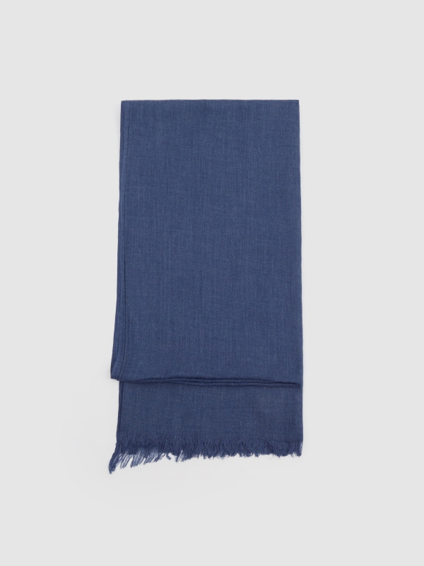 Lenço liso com franjas azul vista enrolado