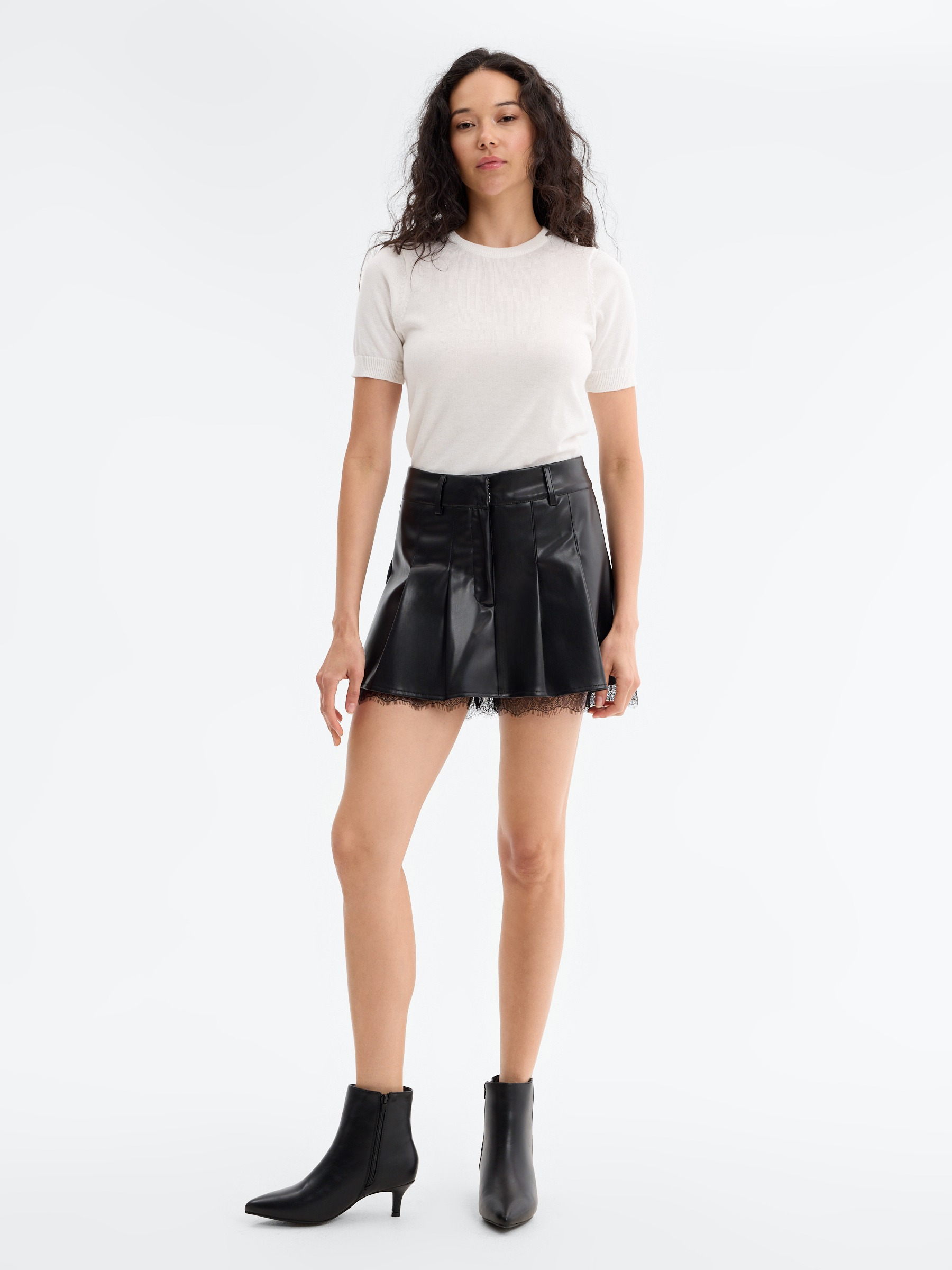Lace faux leather skort black middle front view