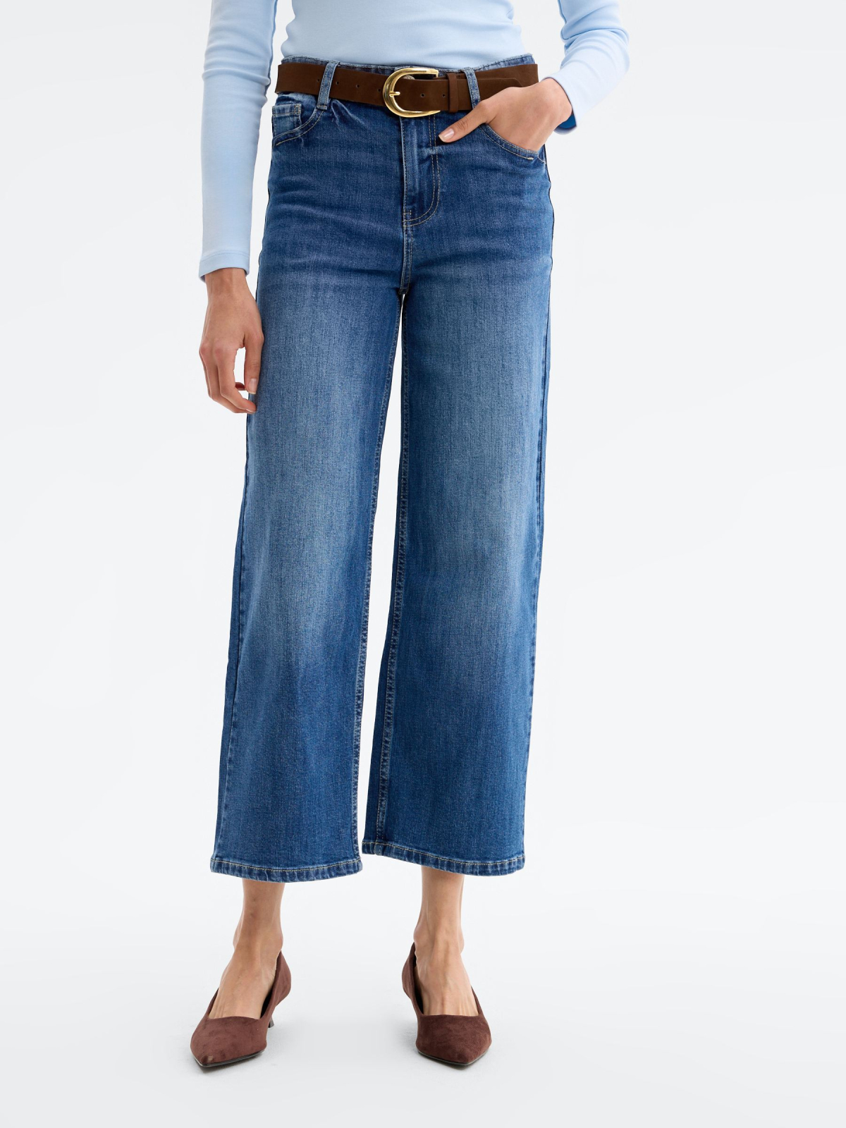 Jeans culotte con cinturón azul oscuro vista general frontal