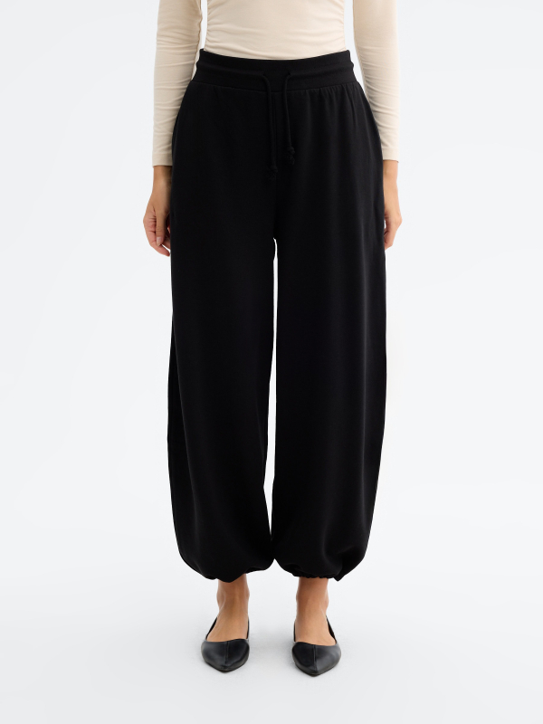 pantalón felpa barrel stoppers negro vista media frontal