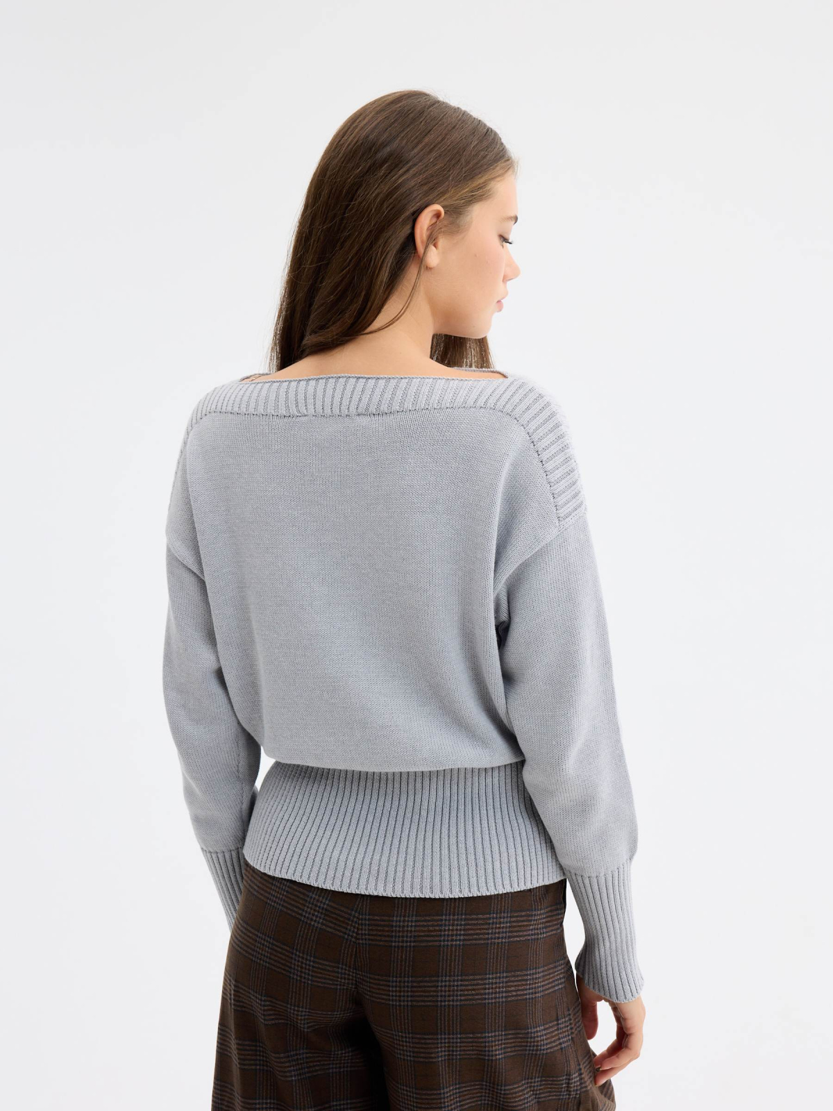 Jersey punto cuello barco gris melange vista media trasera