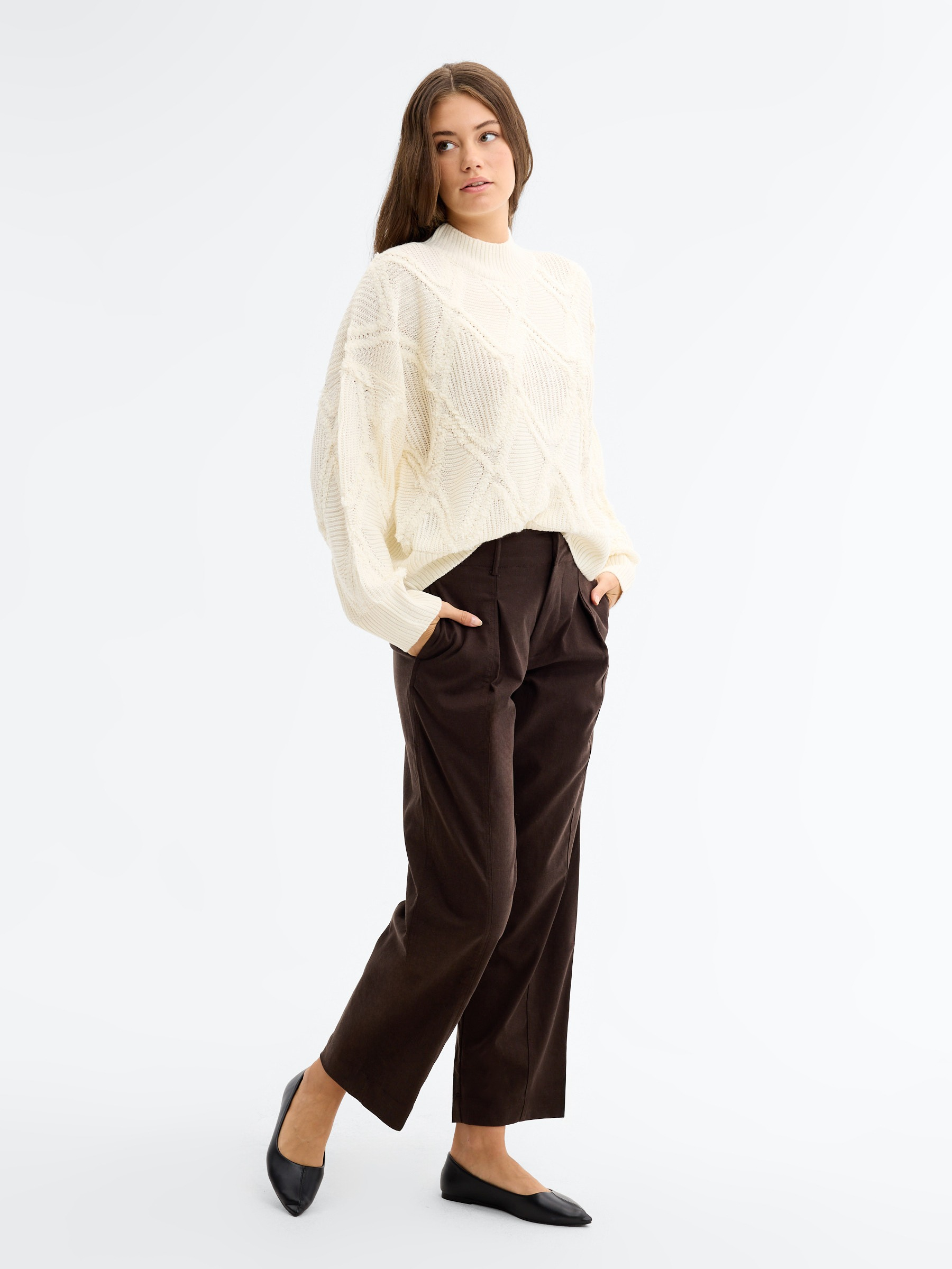 Camisola texturizada losangos off white vista meia frontal