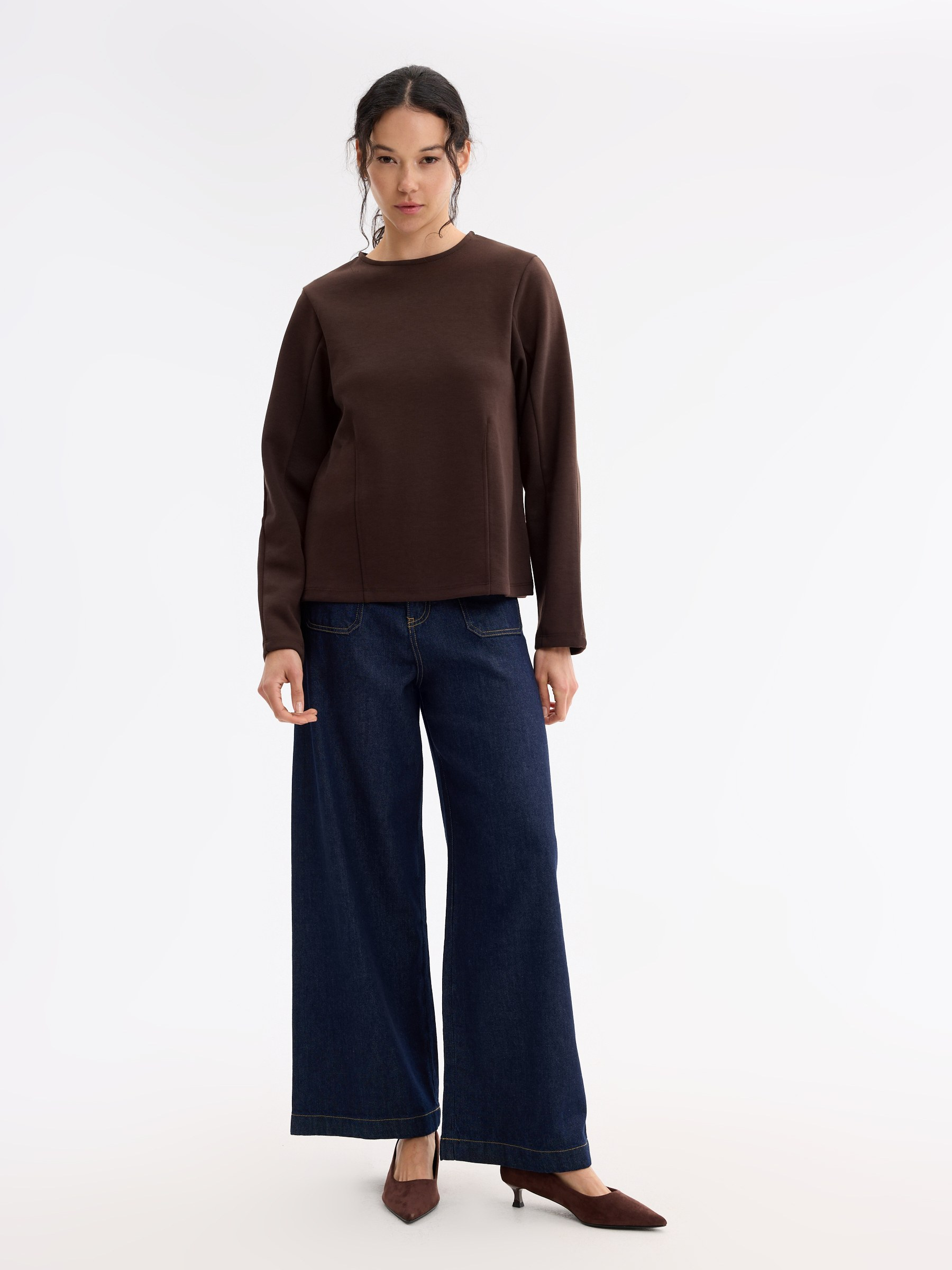 Long-sleeve barrel T-shirt chocolate middle front view