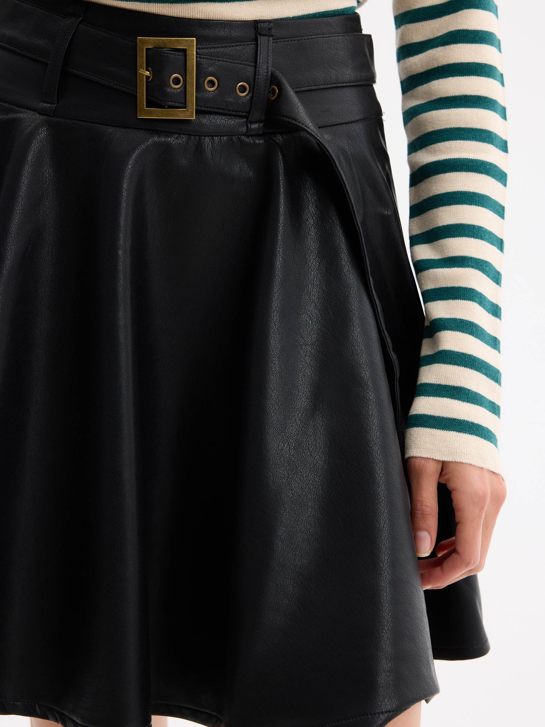 Mini faux leather skirt with belt black middle front view