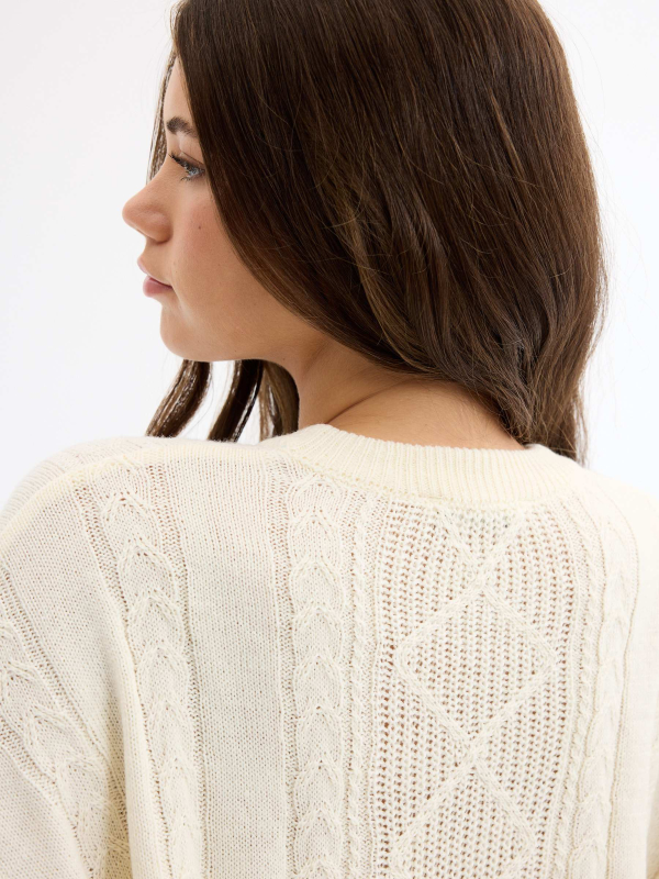 Jumper marled cables off white detail view