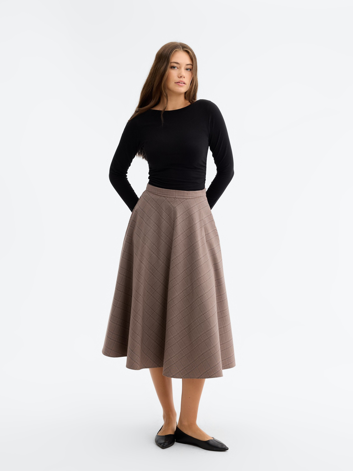 Long Sleeve Ruched T-Shirt black front view