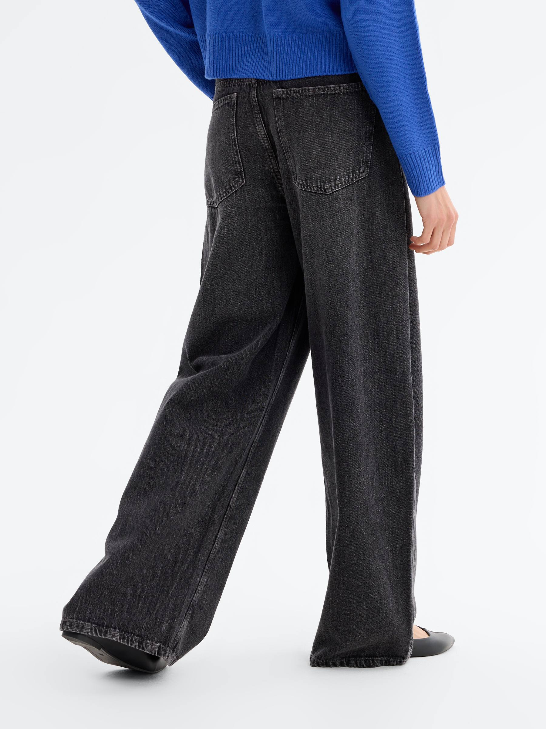 Jeans extra wide leg high waist black front view
