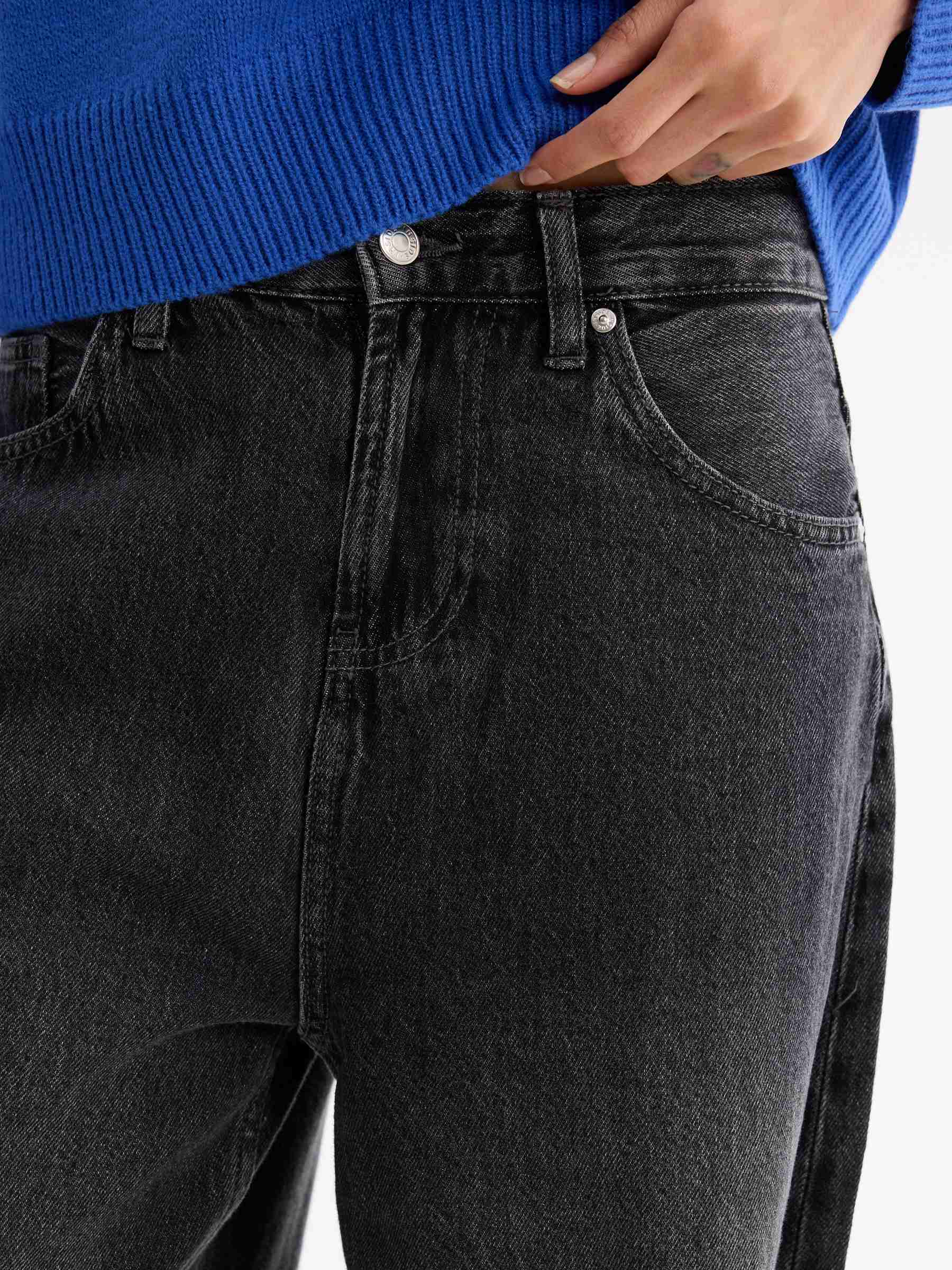Jeans extra wide leg high waist black front view