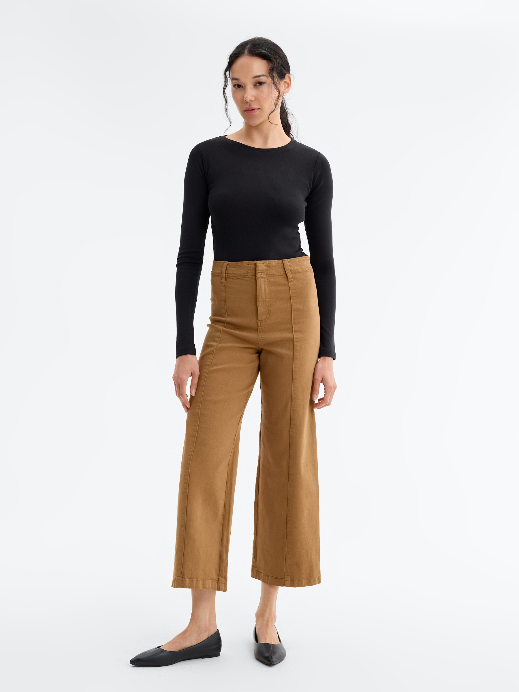 Pantalón culotte tiro alto marrón vista general frontal