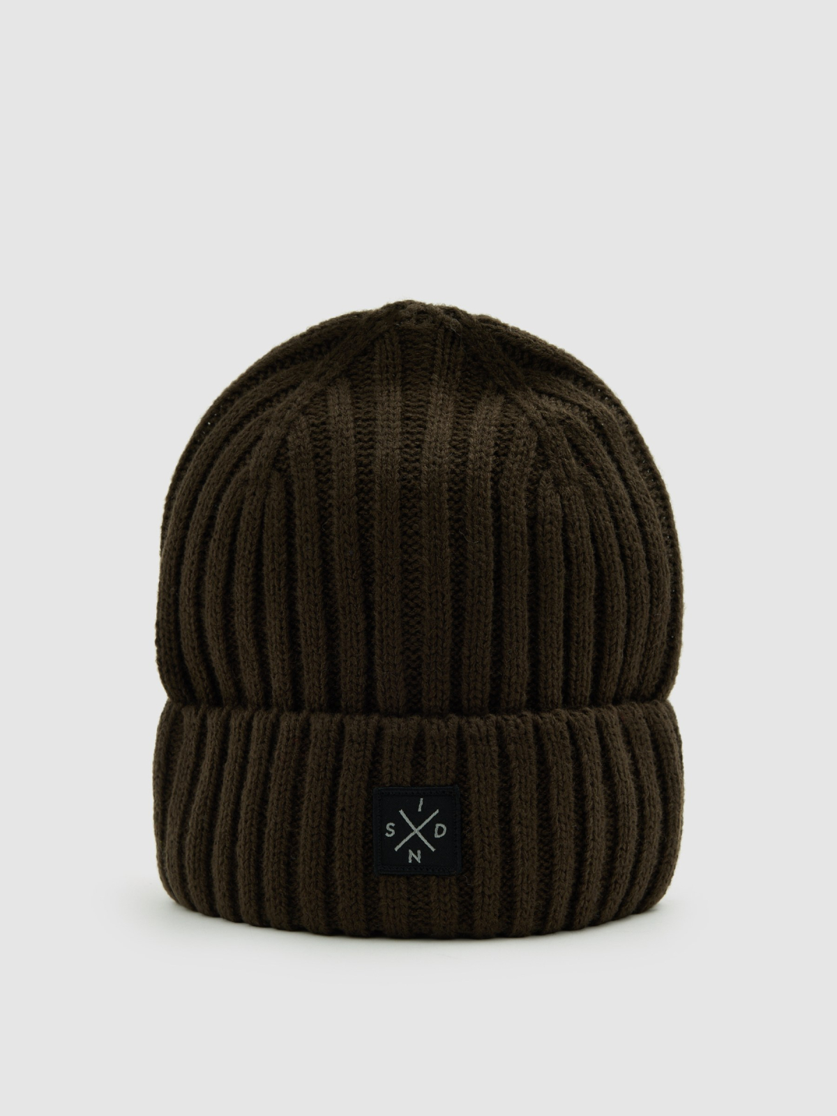 Gorro vuelta canalé marrón oscuro vista frontal