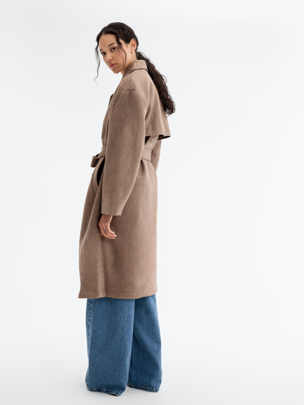 Trench midi cinto marrom escuro vista meia traseira