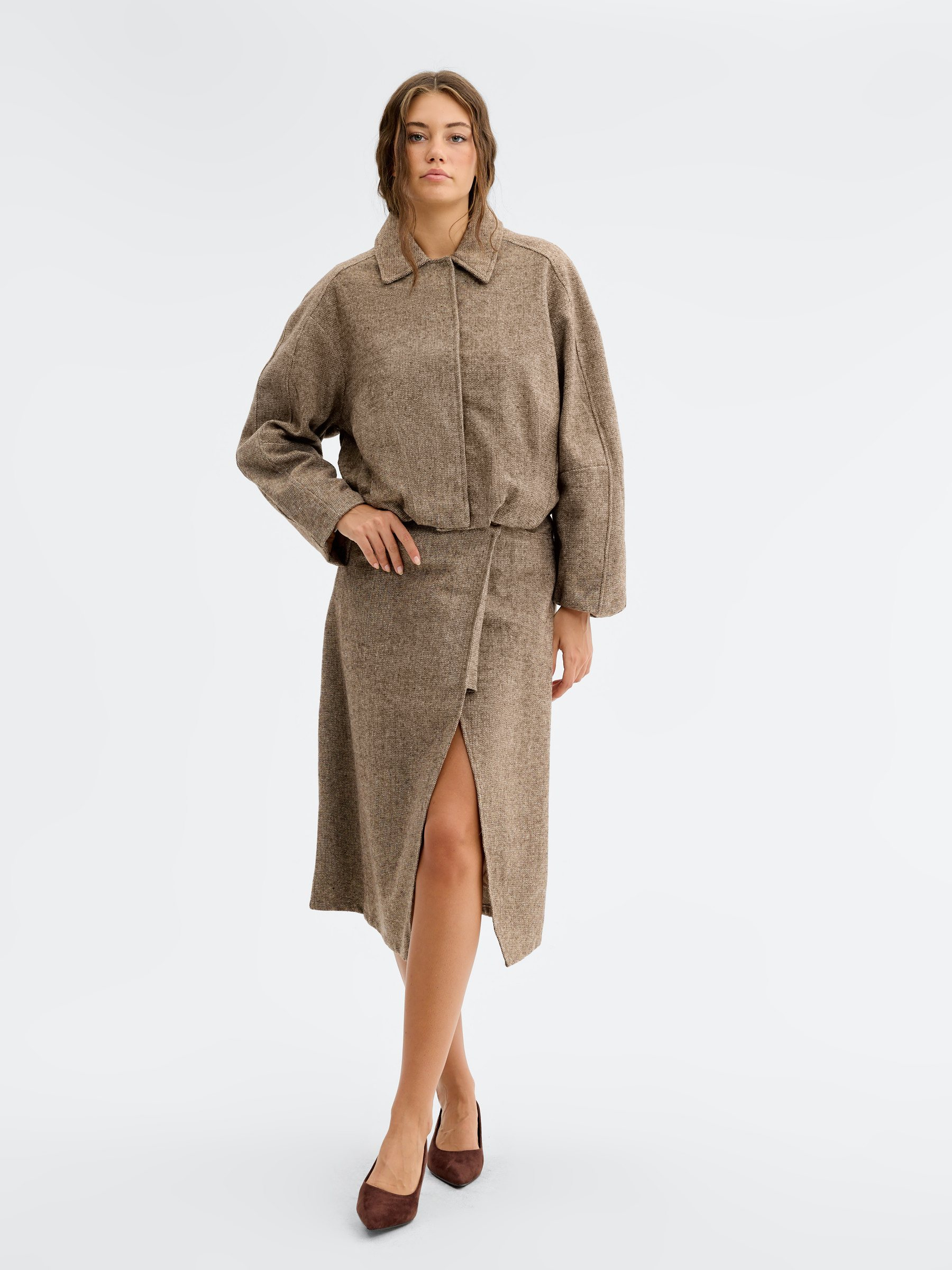Herringbone tweed bomber brown middle front view