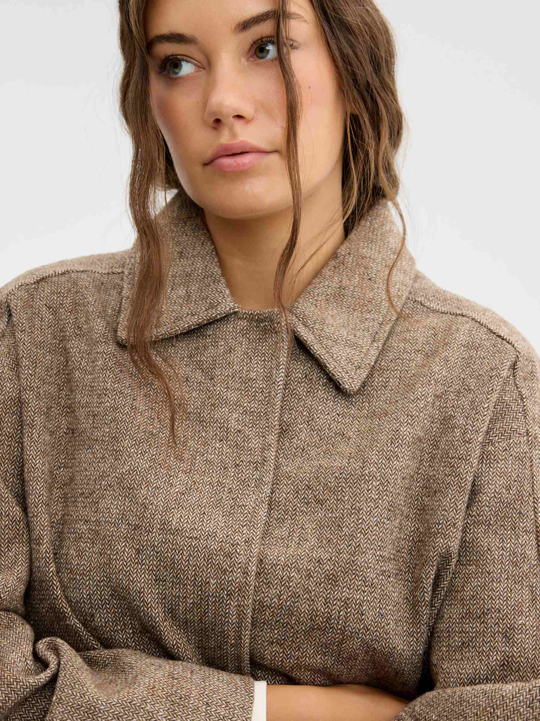 Bomber espiga tweed marrón vista media frontal