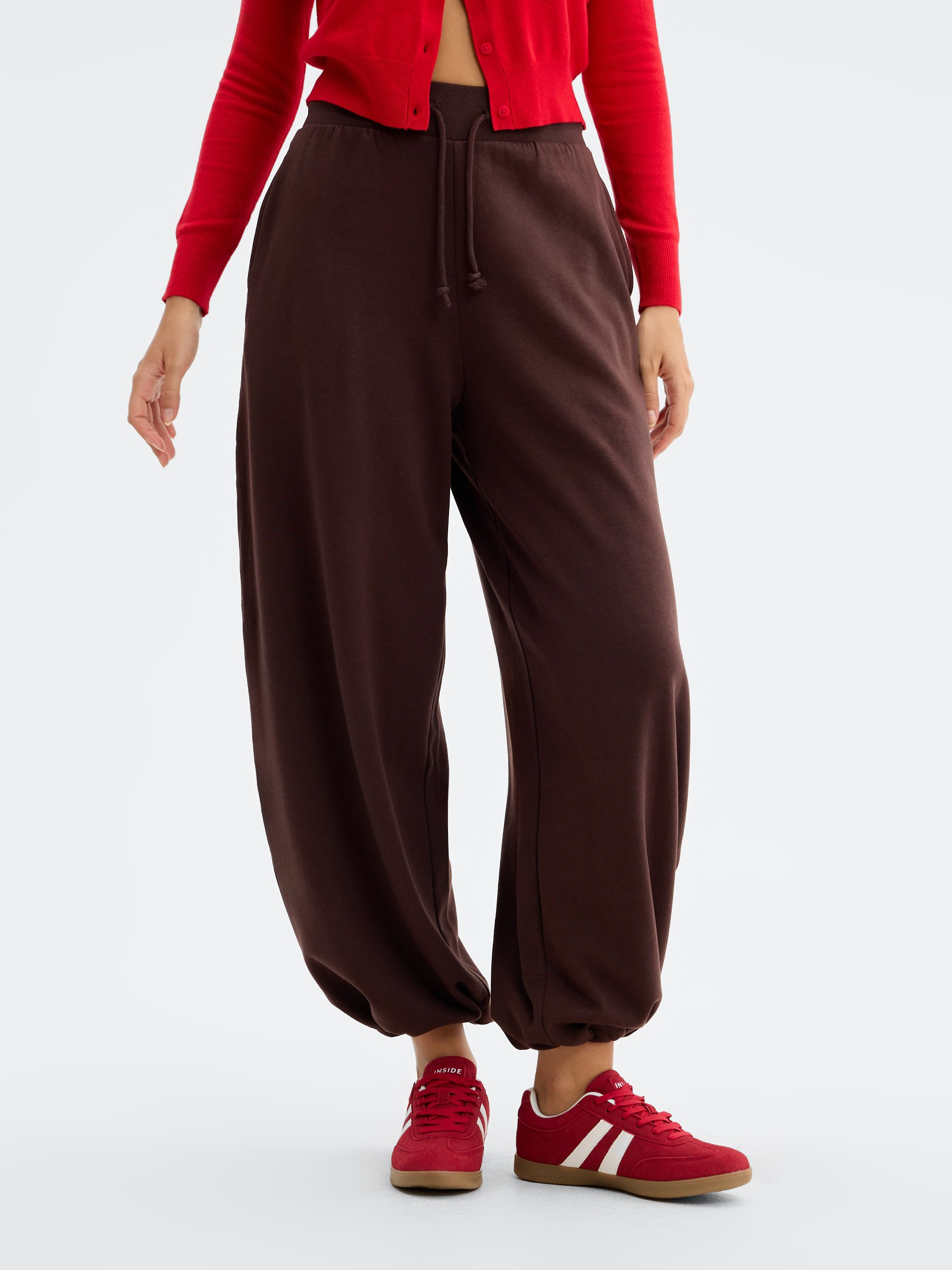 pantalón felpa barrel stoppers chocolate vista general frontal
