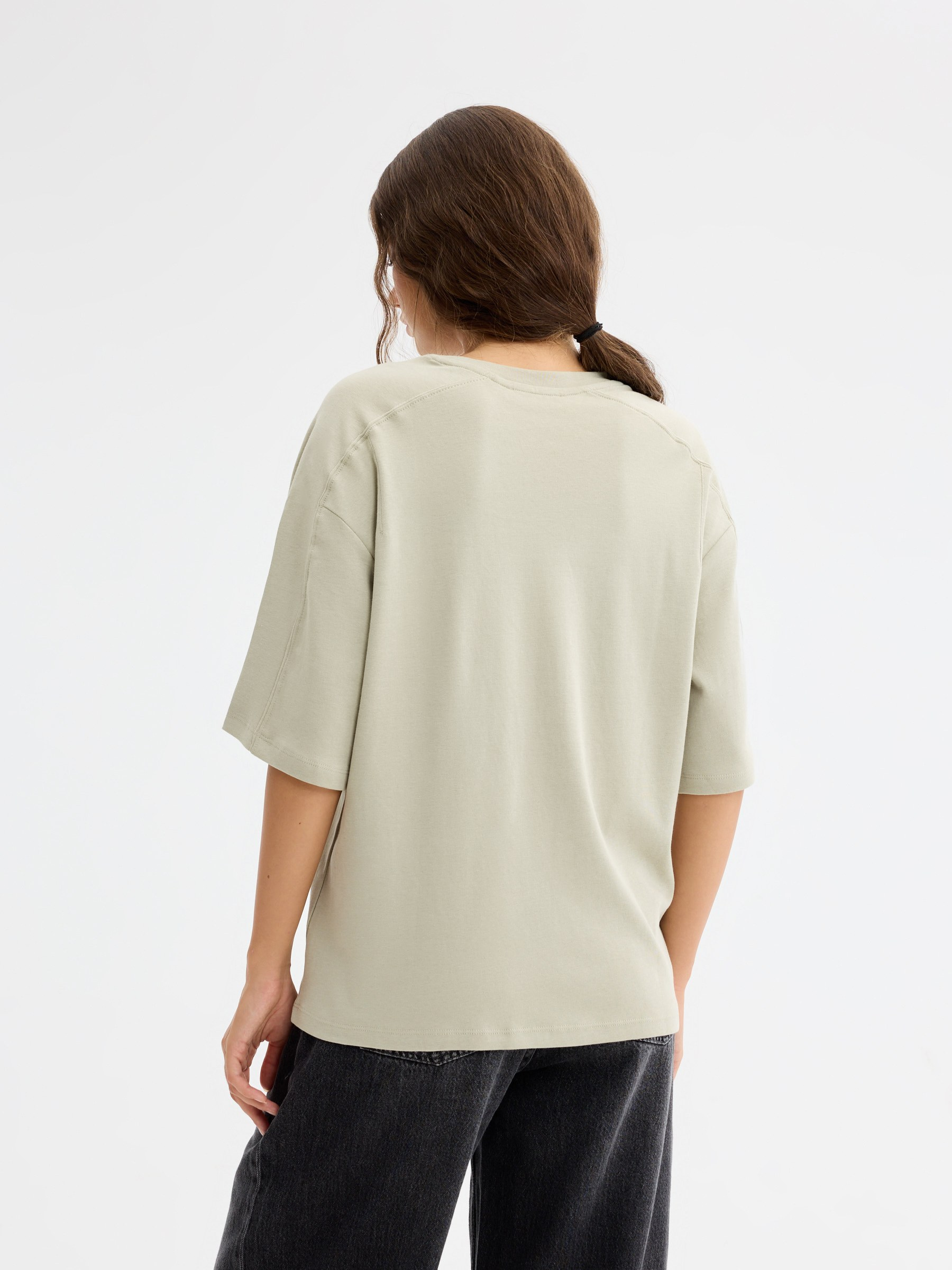 Oversize boxy fit t-shirt greyish green middle front view