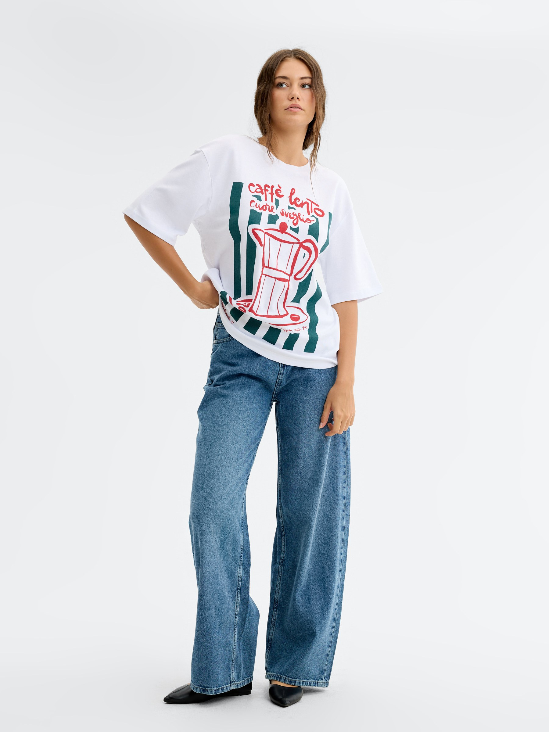 Camiseta oversize caffe lento blanco vista media frontal