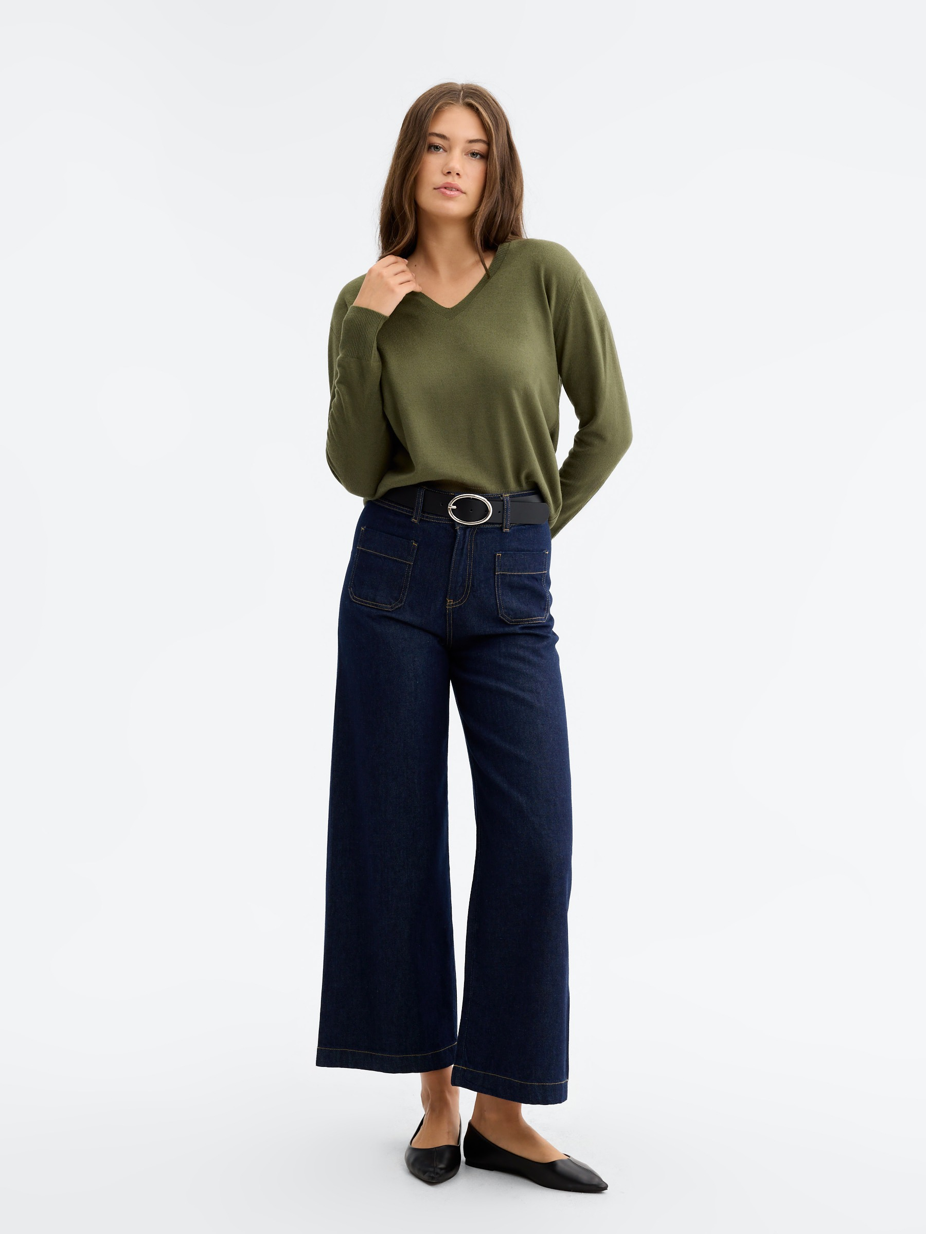 Basic oversize sweater khaki middle front view