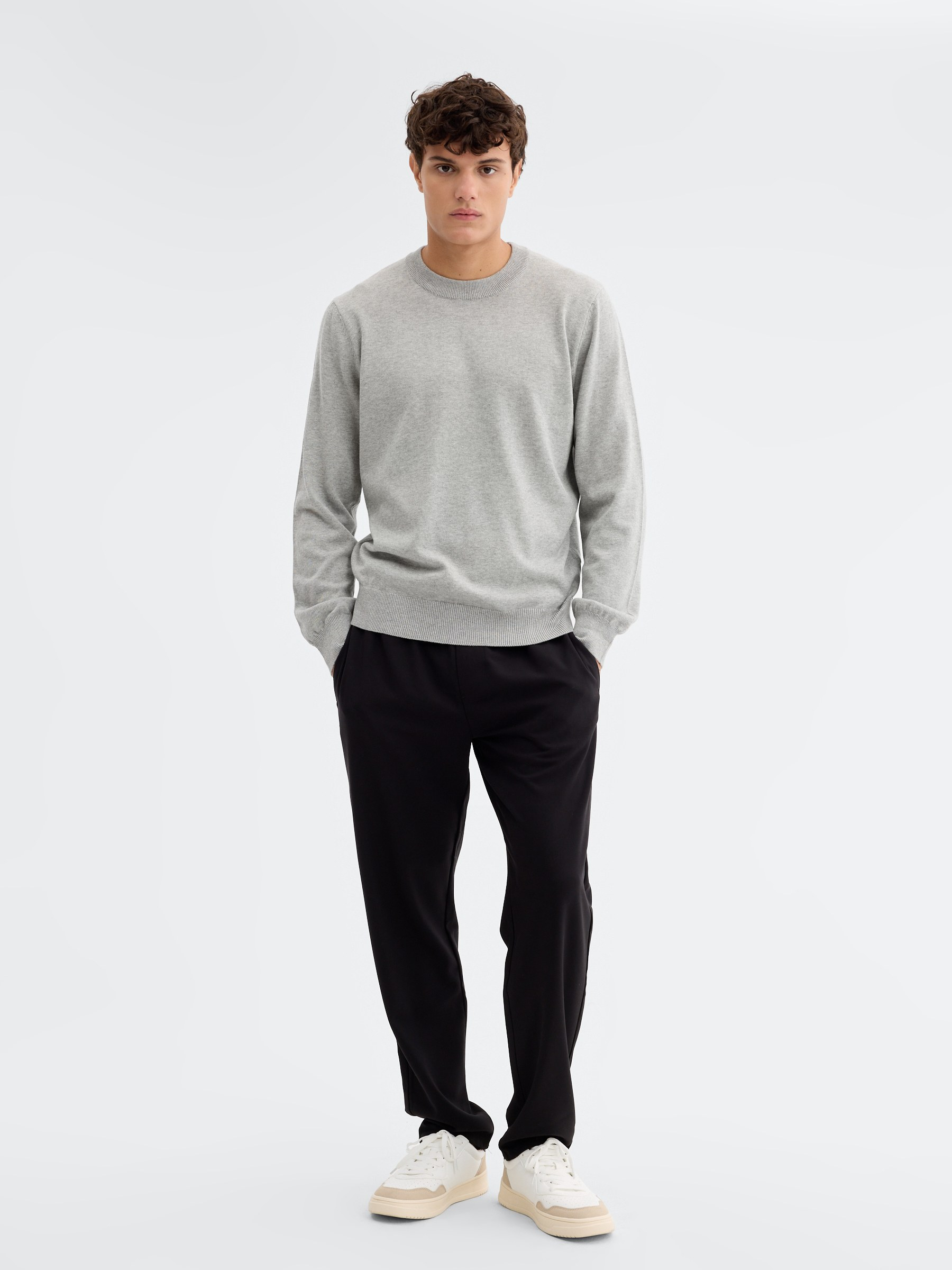 Regular high-rise jogger pants black front view