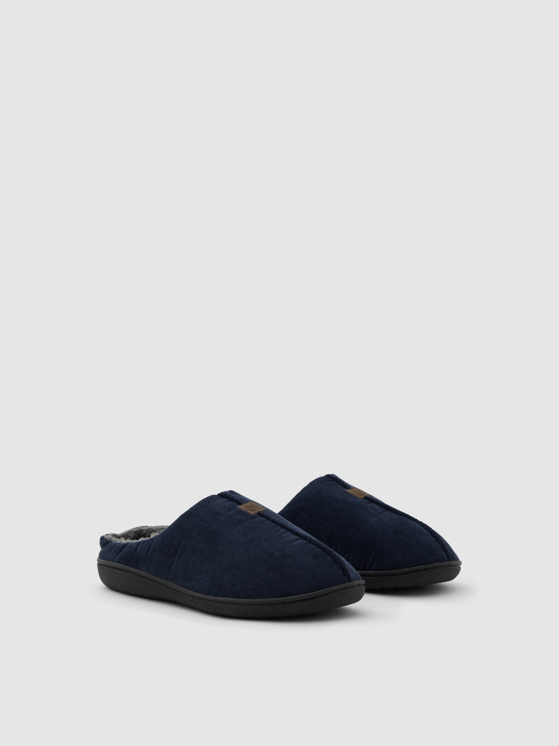 Zapatilla forro pelo azul oscuro vista general frontal
