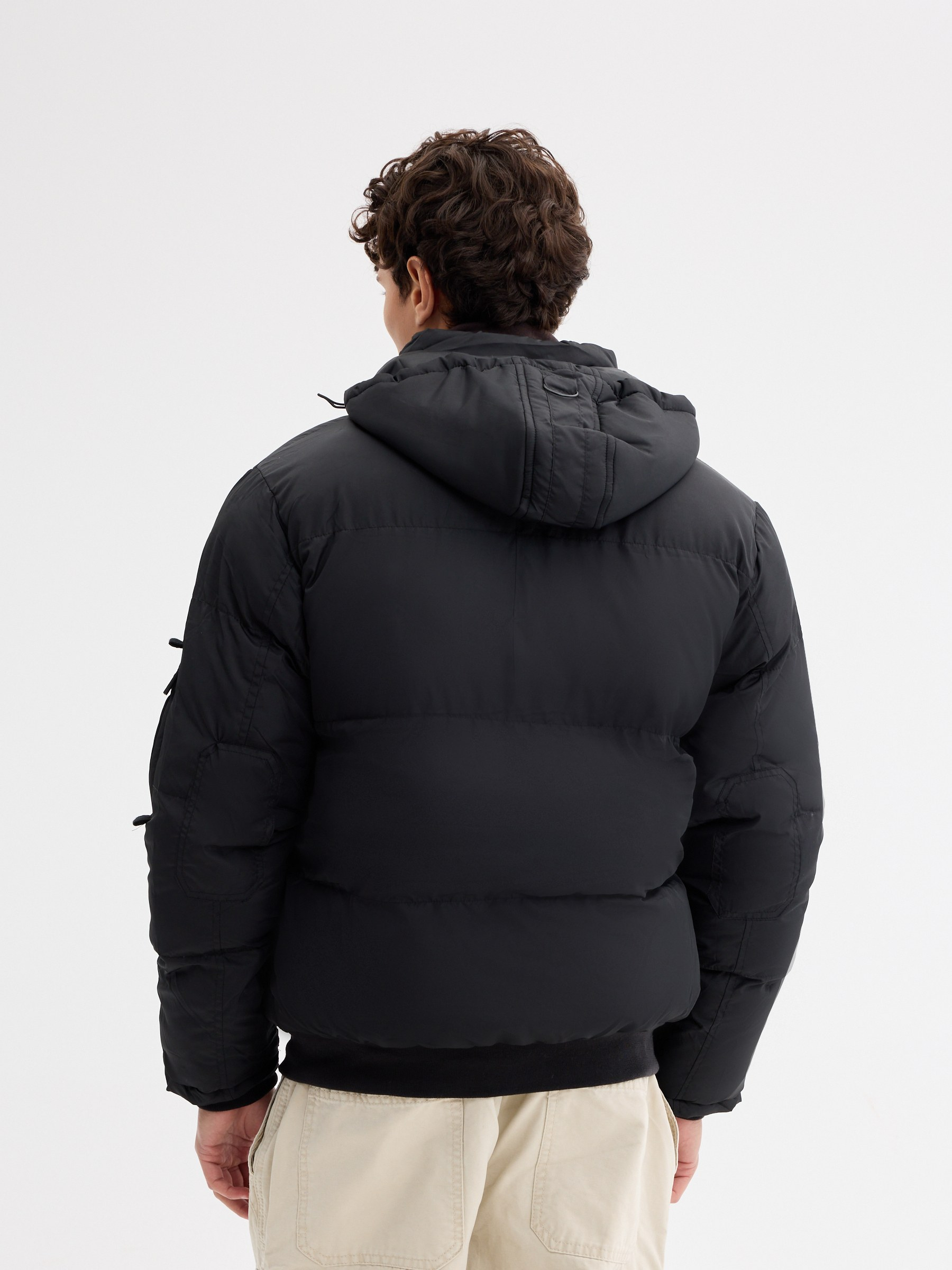 Jaqueta acolchoada de nylon preta preto vista meia frontal