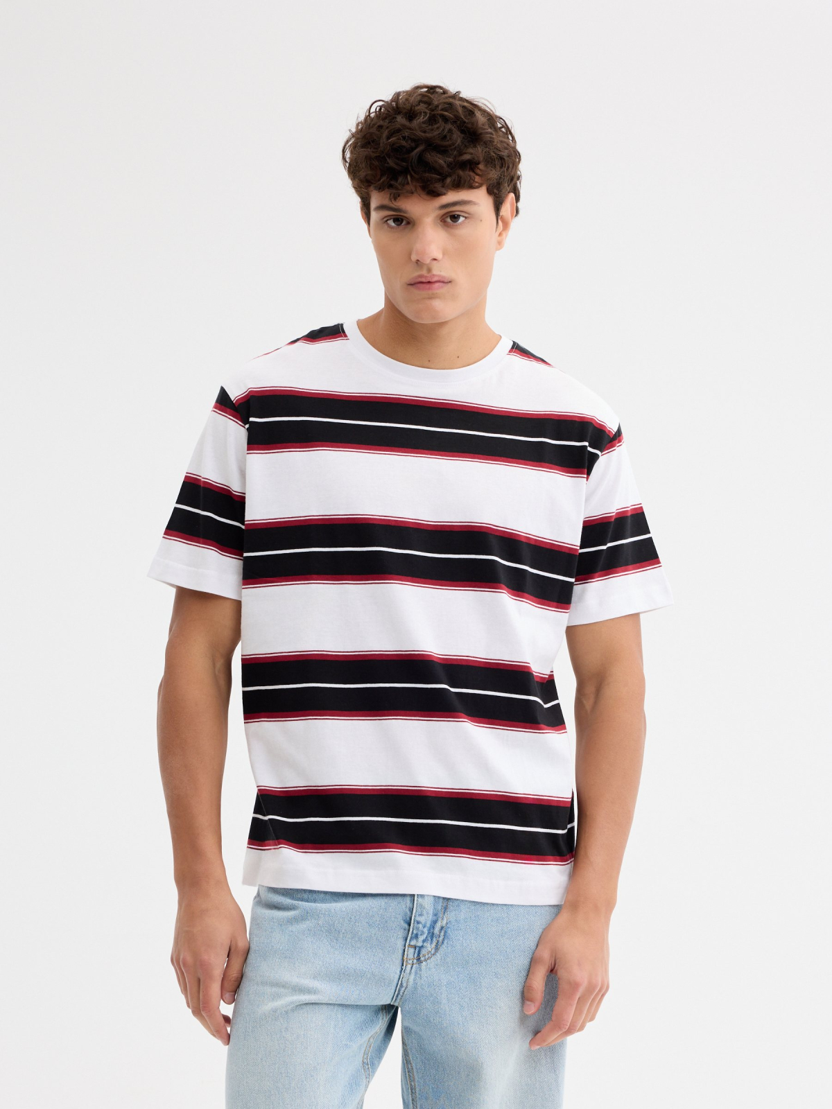 Striped T-shirt with crew neck white middle front view