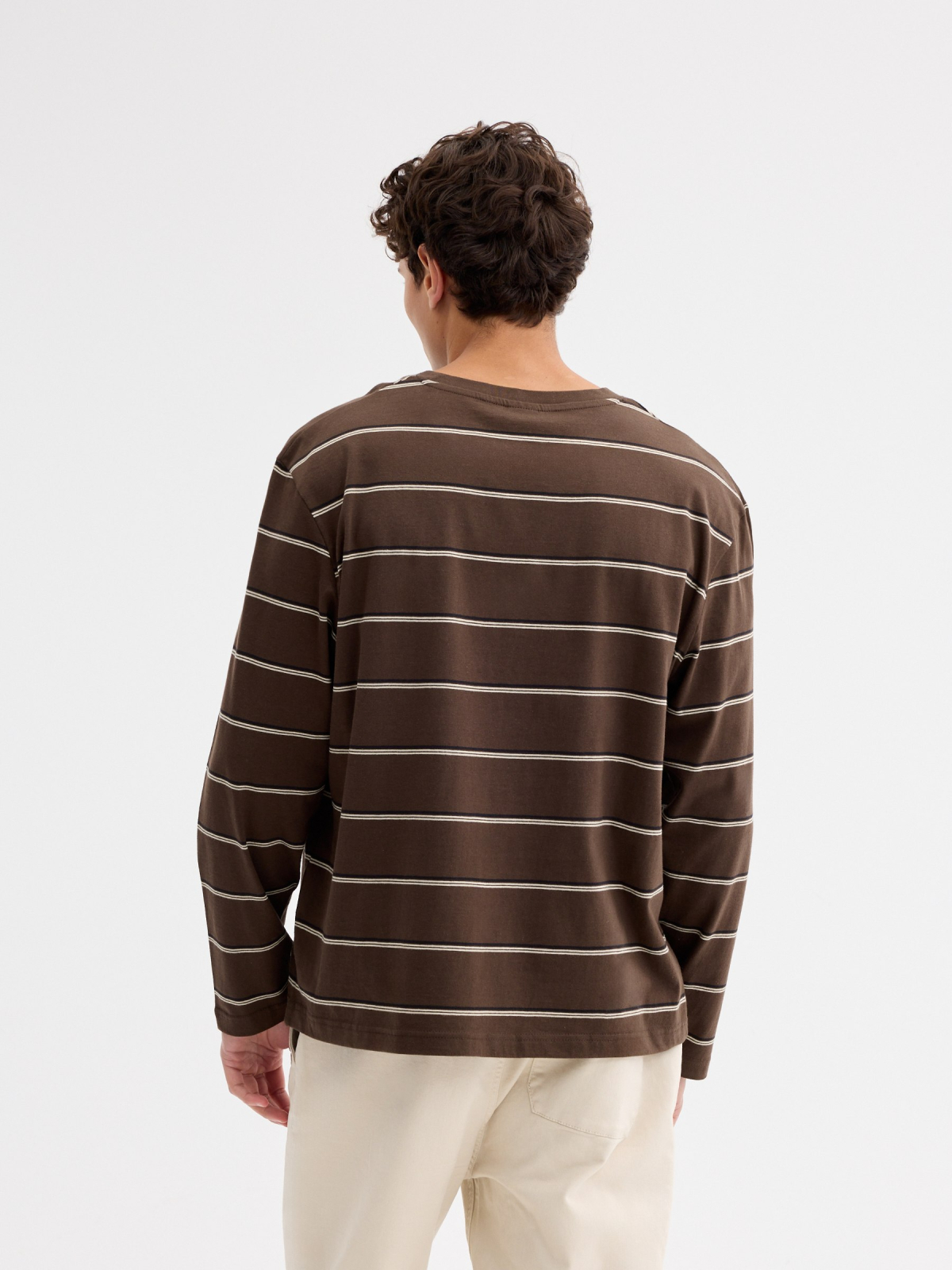 Long sleeve contrast stripes T-shirt brown middle back view
