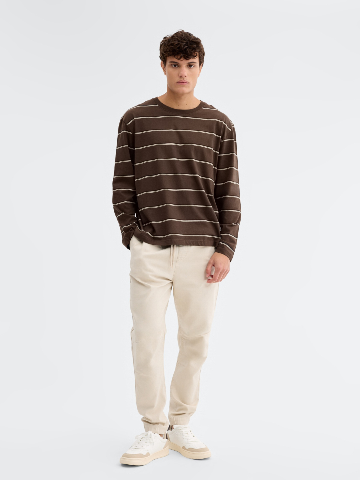 Long sleeve contrast stripes T-shirt brown front view