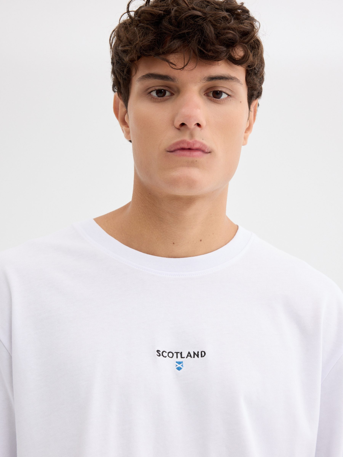 Camiseta estampado scotland manga larga blanco vista detalle