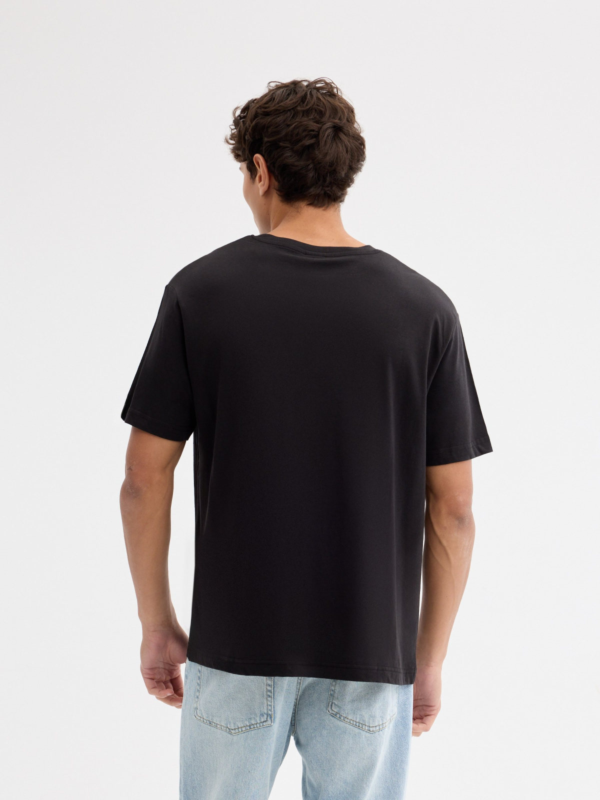 Camiseta britpop oversize negro vista media trasera
