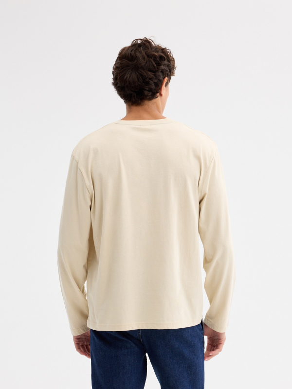 T-shirt com estampado Picadilly crua vista meia traseira