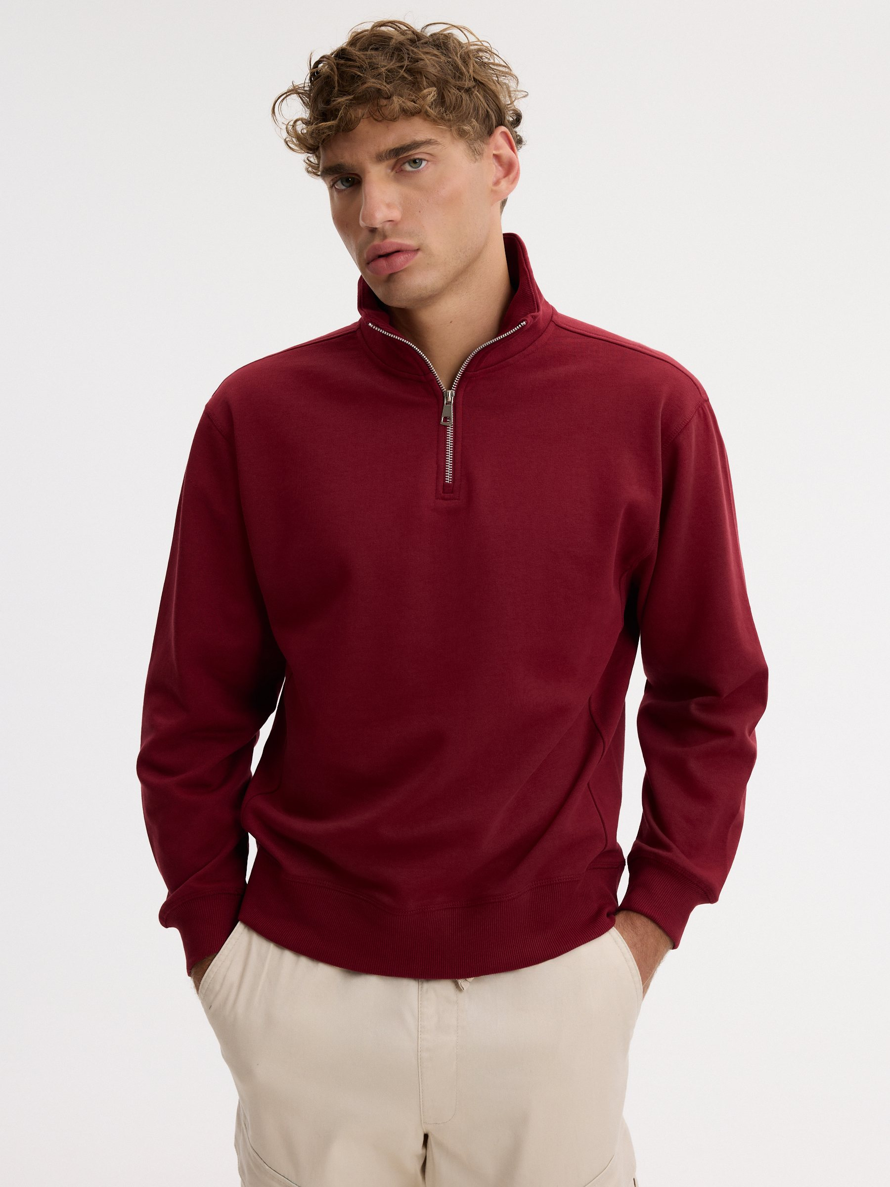 Sudadera cremallera semicisne lisa granate vista media frontal