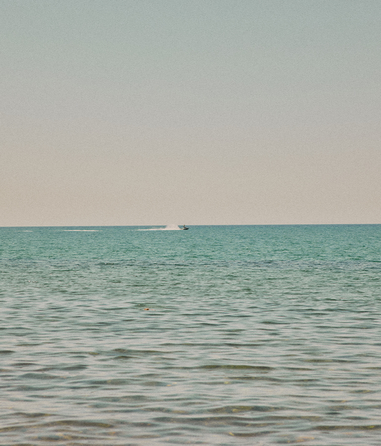 Online Clothing and Shoes Store • INSIDE