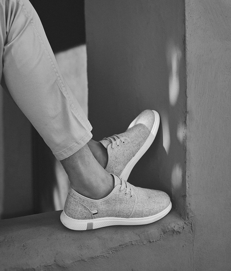 Sneakers INSIDE